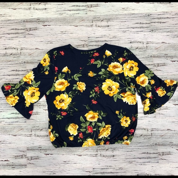 Streetwear Society Black Floral Blouse 1/2 Sleeve Size M - Picture 2 of 6